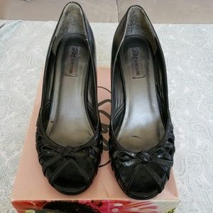 Open Toe Wedged Shoes